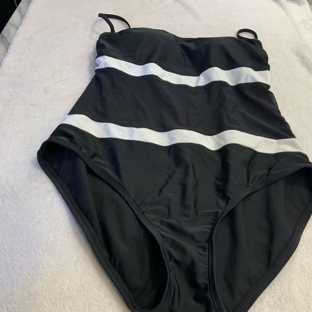 Black and White Striped Womens  One Piece Swimsuit. Size large 12-14.  SKU 2950